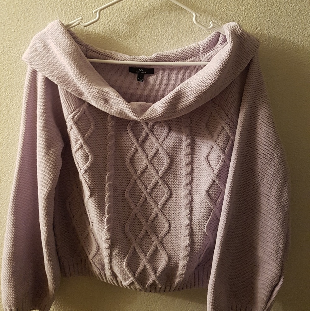 NWOT👀 Off shoulder crop sweater👄